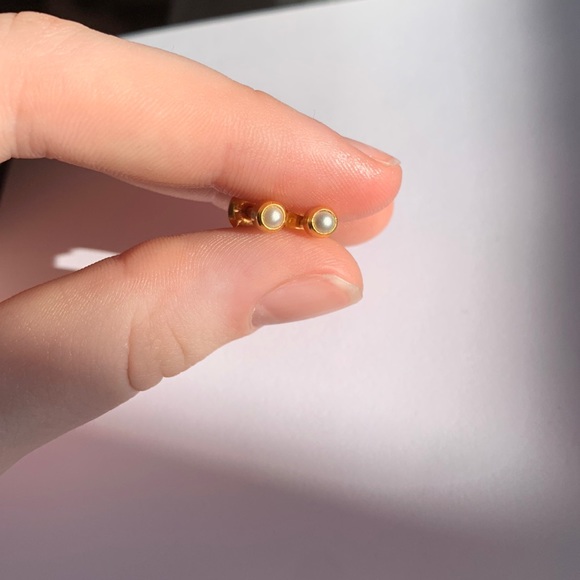 Pearl stud earrings 24K gold - Picture 2 of 3